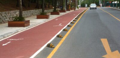 Zebra® cycle lane separators protect users of bicycles in Istanbul – Turkey.