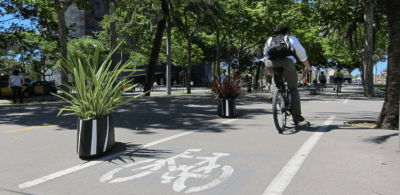 Ciclistes i vianants junts poden aconseguir ciutats més vivibles i amables.