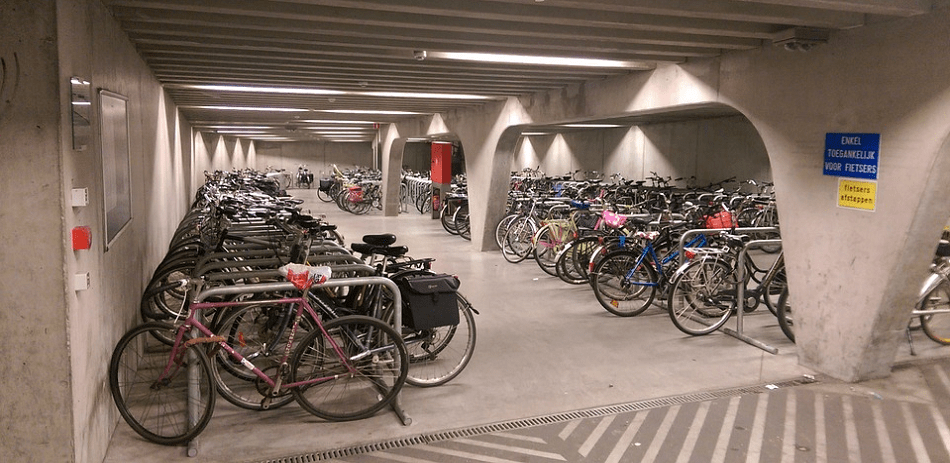 Infraestructura + aparcamientos seguros = más usuarios de bicicletas.