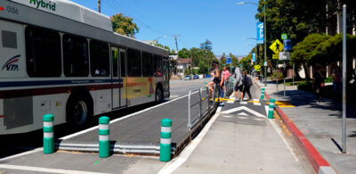 San José (Califòrnia) integra carrils bici i parades d’autobús amb el sistema Vectorial®.