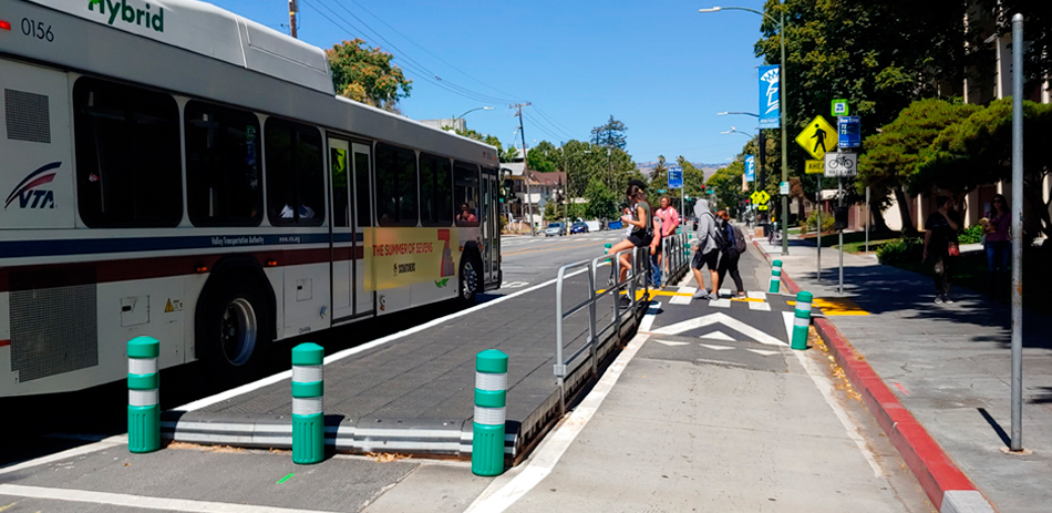 San José (California) integra carriles bici y paradas de autobús con el sistema Vectorial®.