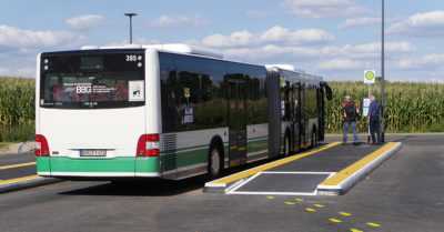Soluciones de accesibilidad para las estaciones de bus y aeropuertos.